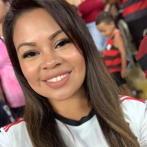 Meet your Posher, Esmeralda